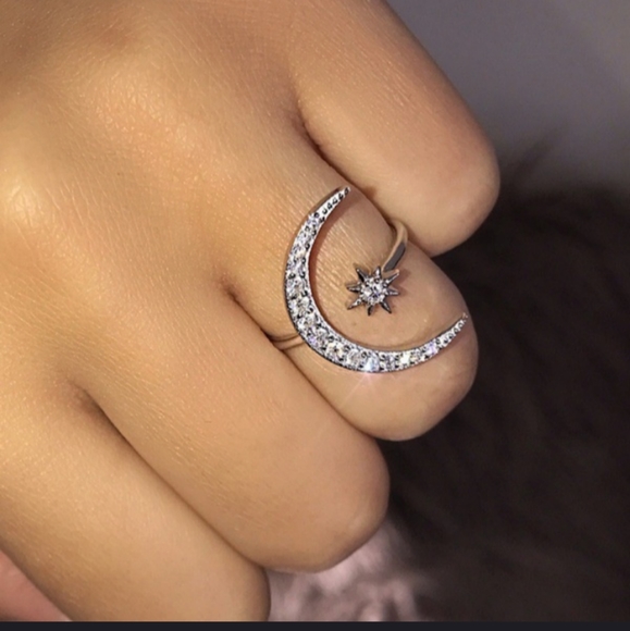Jewelry - NWT Silver Rhinestones Crescent Moon & Star Ring!